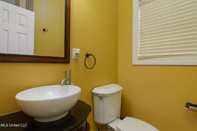 5562 N Williamsburg Road, Bassfield, MS 39421