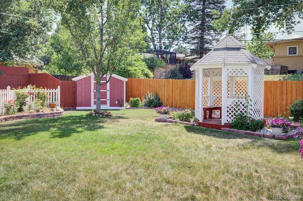 Image 29 of property listing at 6034 S Milwaukee Way, Centennial, CO 80121