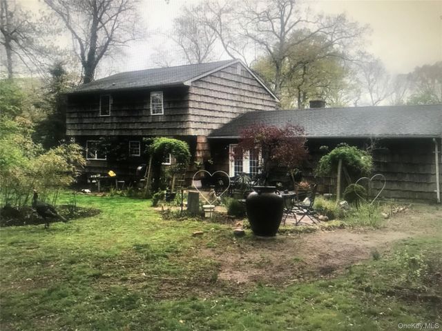 19 Reynolds, Shoreham, NY 11786