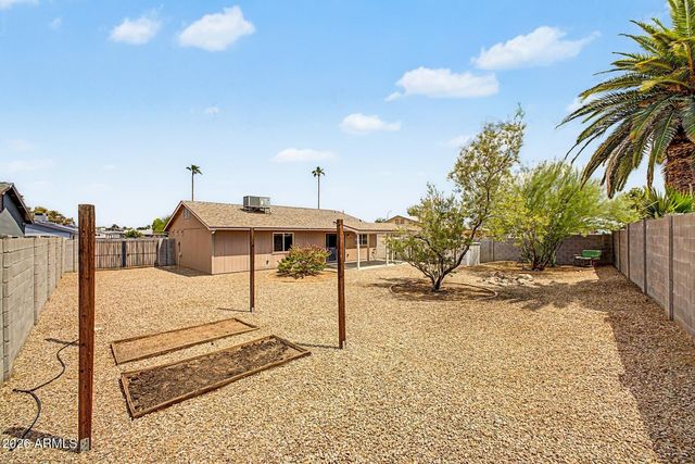 2210 W WESTERN Drive, Chandler, AZ 85224