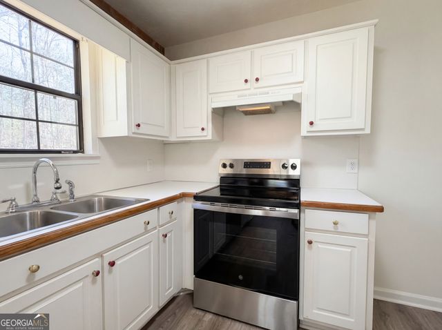 144 Dukes Road, Jackson, GA 30233