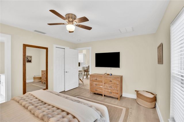 145 36th Court SW, Vero Beach, FL 32968