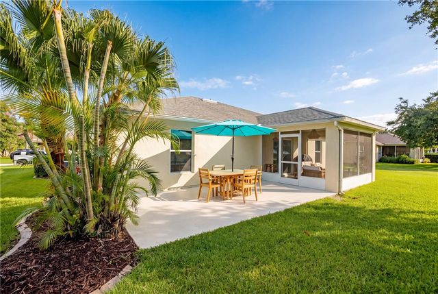 145 36th Court SW, Vero Beach, FL 32968