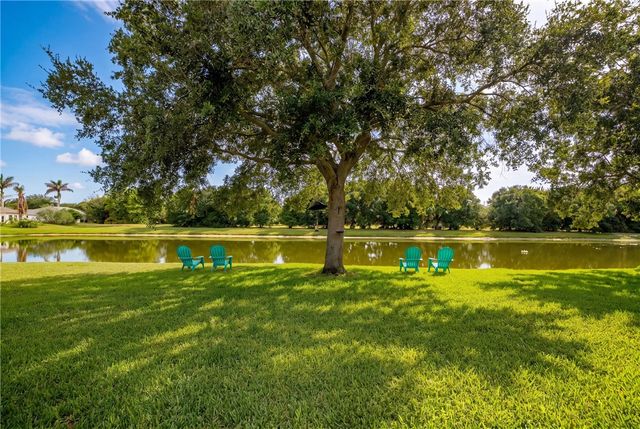 145 36th Court SW, Vero Beach, FL 32968