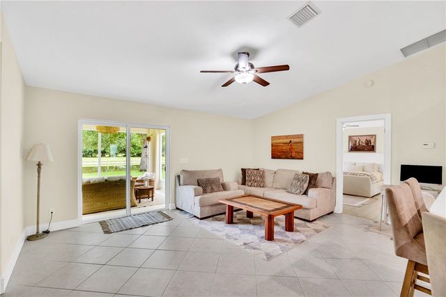 145 36th Court SW, Vero Beach, FL 32968
