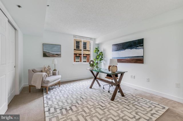 1276 N WAYNE ST #300, Arlington, VA 22201