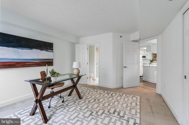 1276 N WAYNE ST #300, Arlington, VA 22201