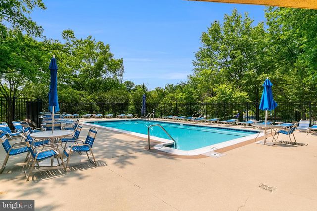 1276 N WAYNE ST #300, Arlington, VA 22201