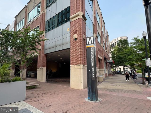 1276 N WAYNE ST #300, Arlington, VA 22201