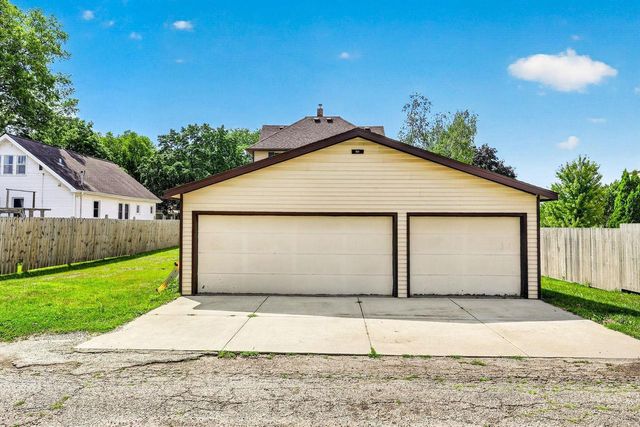 908 Monroe Street, Sauk City, WI 53583