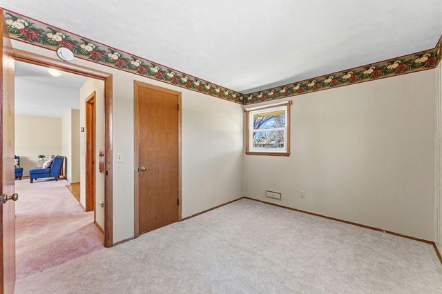 9212 11th Avenue S, Bloomington, MN 55420