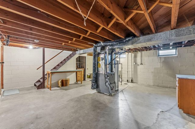 9212 11th Avenue S, Bloomington, MN 55420