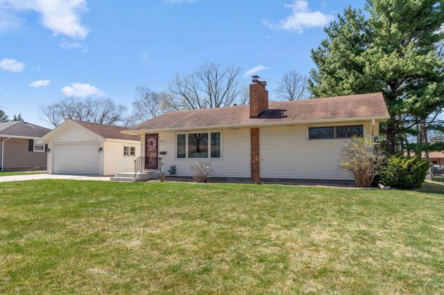 9212 11th Avenue S, Bloomington, MN 55420