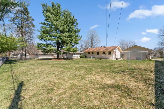 9212 11th Avenue S, Bloomington, MN 55420