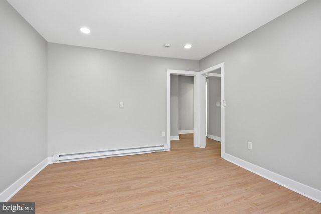 357 MANTUA AVE, Paulsboro, NJ 08066