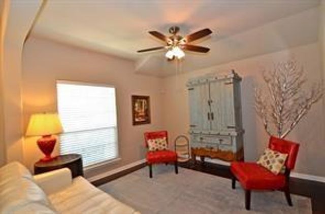 104 Tom Kite DR, Round Rock, TX 78664