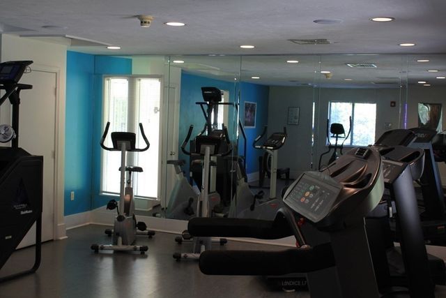 14 Village Green Lane 7, Natick, MA 01760