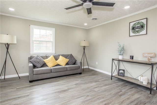 4515 Winterbourne Dr, South Chesterfield, VA 23803
