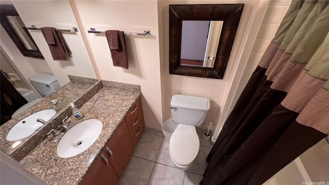 300 Wai Nani Way I2405, Honolulu, HI 96815