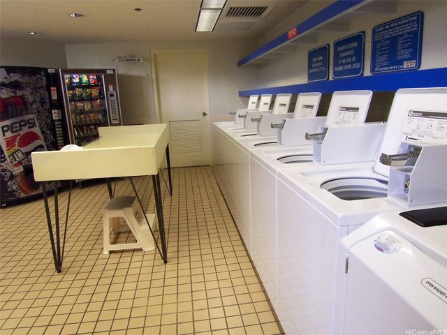 300 Wai Nani Way I2405, Honolulu, HI 96815