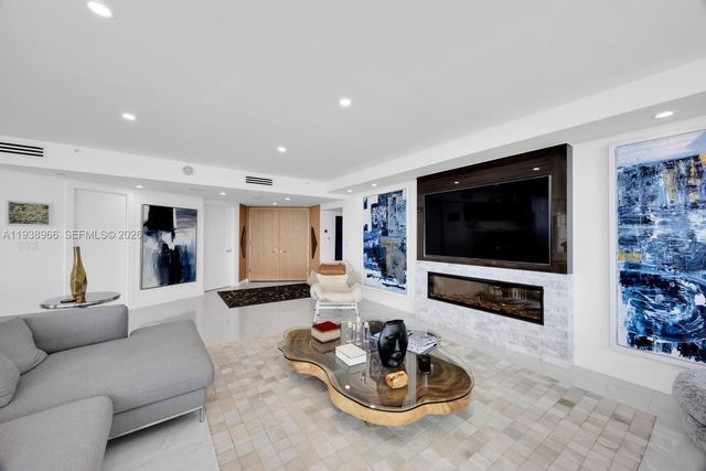 2127 Brickell Ave 801, Miami, FL 33129