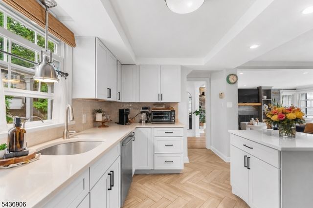 142 Walker Rd, West Orange Twp., NJ 07052