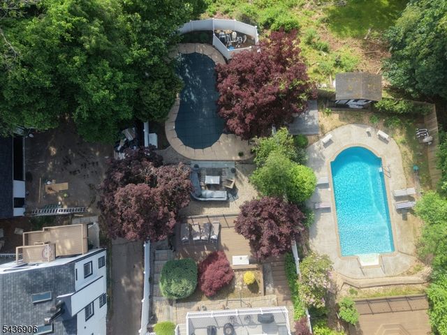 142 Walker Rd, West Orange Twp., NJ 07052