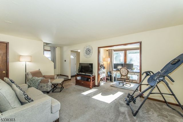290 Fox Hill Rd, Parsippany-troy Hills Twp., NJ 07834