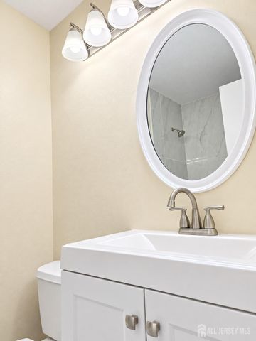 240 Hampshire Court, Piscataway, NJ 08854