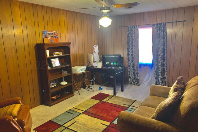 1904 Palo Duro Drive, Memphis, TX 79245