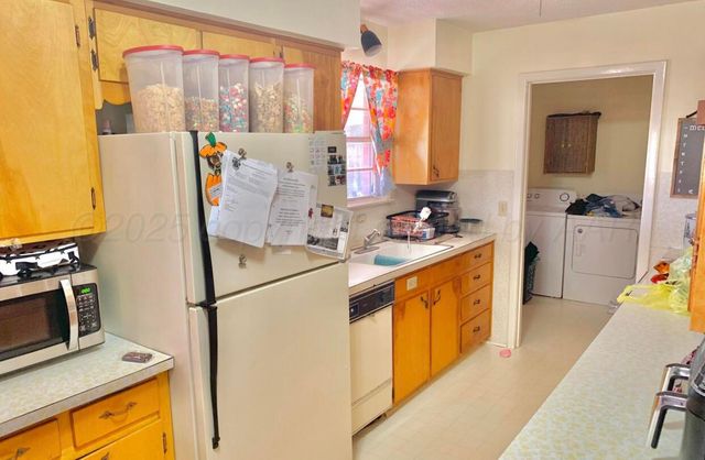 1904 Palo Duro Drive, Memphis, TX 79245