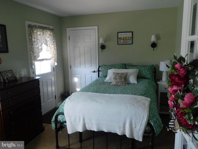 14 WREN DR, Bechtelsville, PA 19505