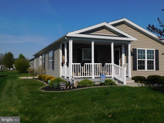 14 WREN DR, Bechtelsville, PA 19505