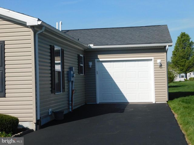 14 WREN DR, Bechtelsville, PA 19505