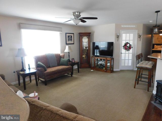 14 WREN DR, Bechtelsville, PA 19505