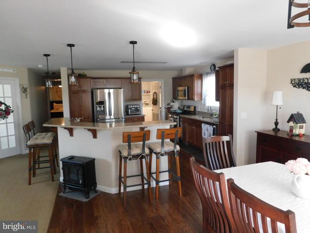14 WREN DR, Bechtelsville, PA 19505