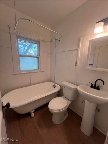 658 E 92nd Street, Cleveland, OH 44108