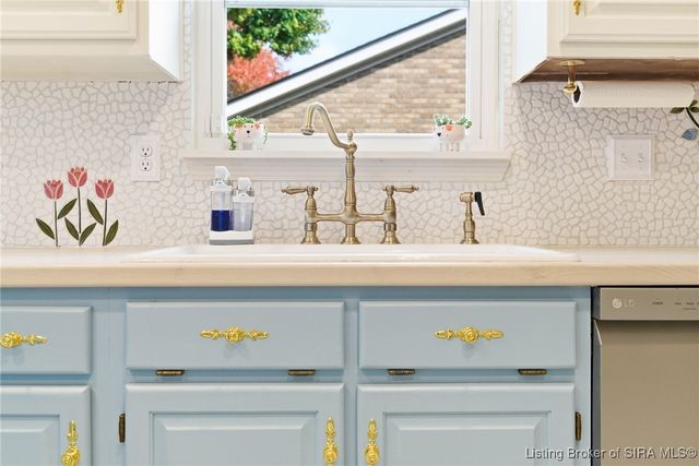 2504 Muscovy Court, Jeffersonville, IN 47130