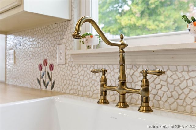 2504 Muscovy Court, Jeffersonville, IN 47130