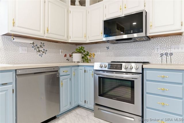 2504 Muscovy Court, Jeffersonville, IN 47130