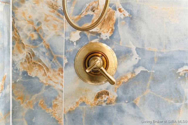 2504 Muscovy Court, Jeffersonville, IN 47130