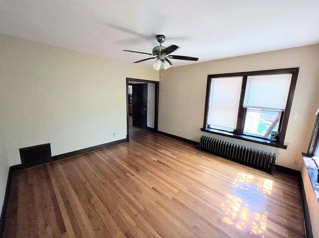 4750 N LOTUS Avenue 2W, Chicago, IL 60630
