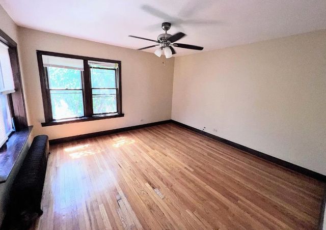 4750 N LOTUS Avenue 2W, Chicago, IL 60630