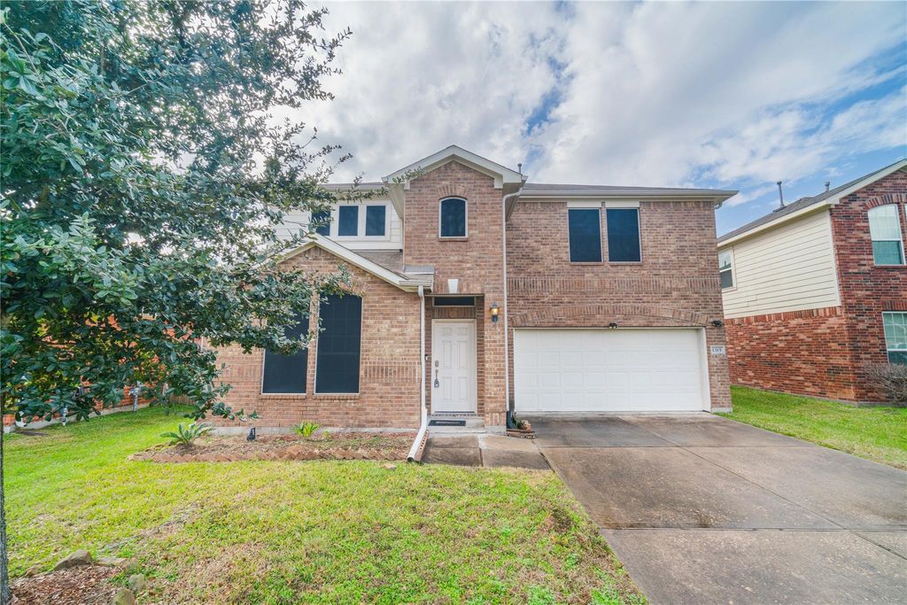 1315 Squire Drive, Baytown, TX 77521