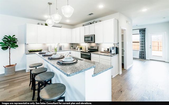 1425 17th Avenue N, Texas City, TX 77590