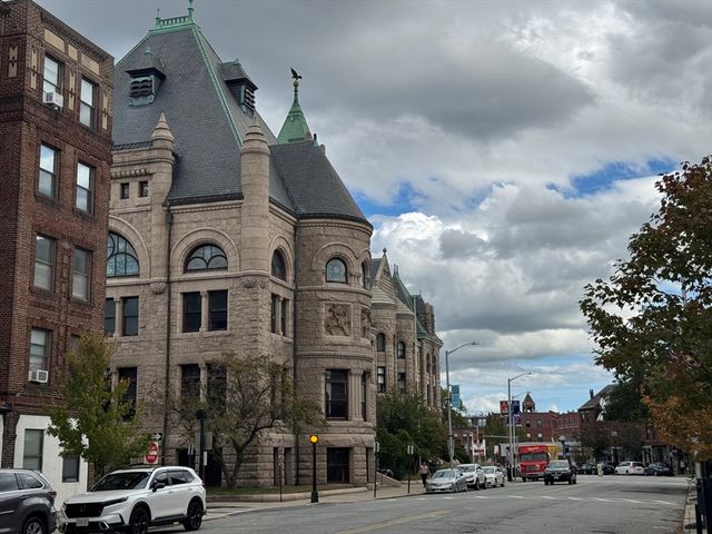 466 Merrimack Street, Lowell, MA 01854