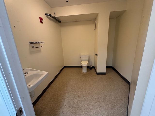 466 Merrimack Street, Lowell, MA 01854