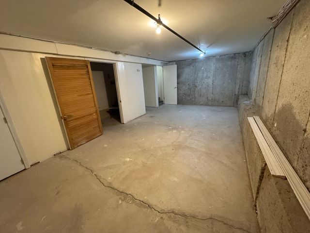 466 Merrimack Street, Lowell, MA 01854