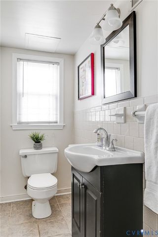 8002 Moorefield Rd, Henrico, VA 23229