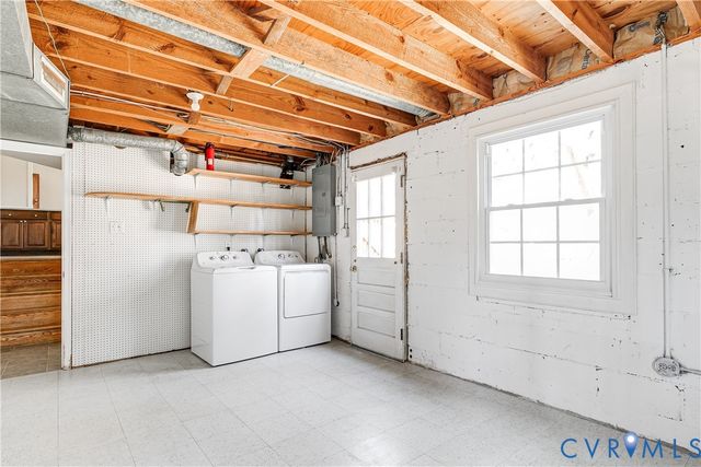 8002 Moorefield Rd, Henrico, VA 23229